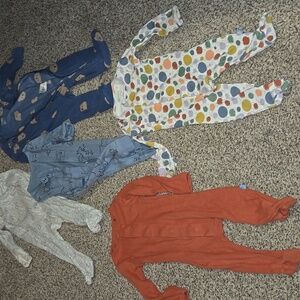 Bundle Of 5: Magnetic Me, Gap, Carter's 3-6 Mo Footies